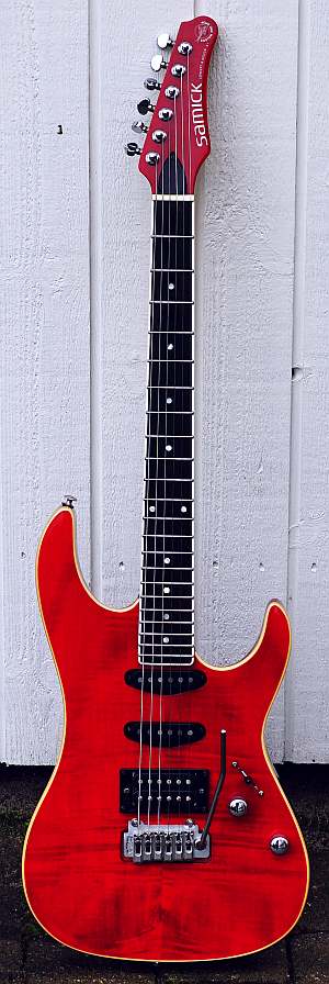 Samick Valley Arts Deluxe Strat